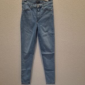 Women's Blue Jeans